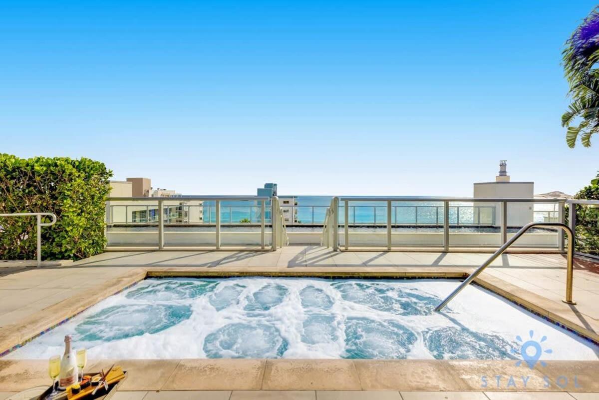 Exclusive Apartment - Rooftop Pool- Beachfront Hollywood Luaran gambar